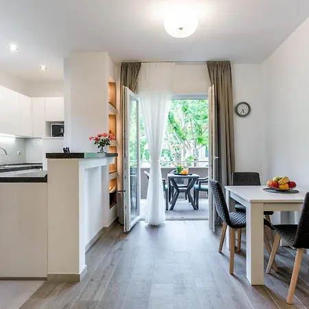 Apartment Top Location 