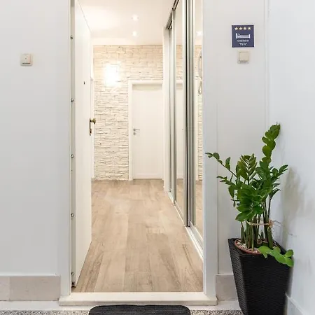 Apartment Top Location 